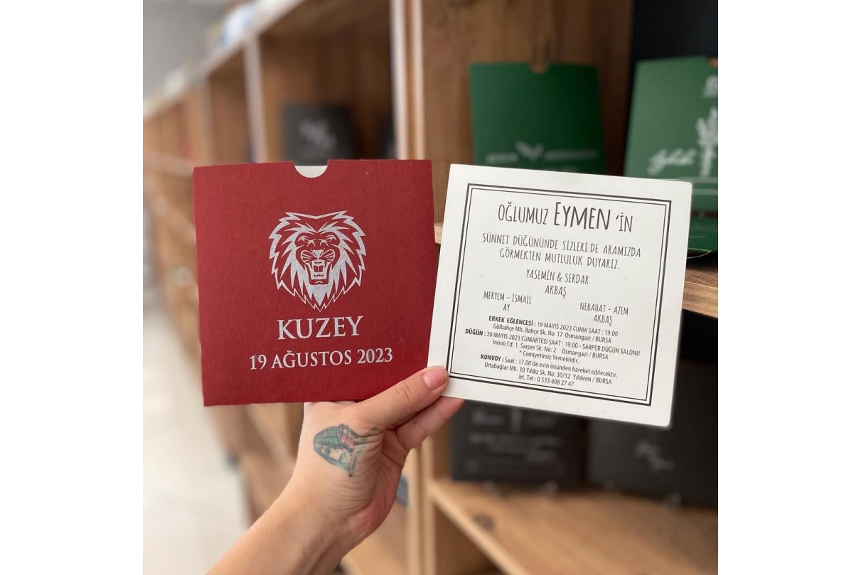 RENKLİ ZARFLI EKONOMİK SÜNNET DAVETİYE -609